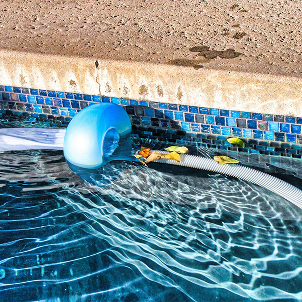 What's the best product to use for cleaning swimming pool surface?